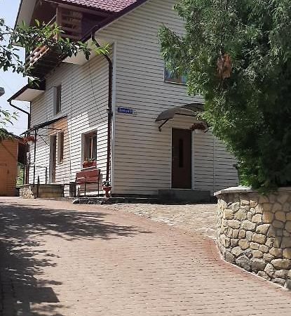 Cottage house Jaremče Esterno foto