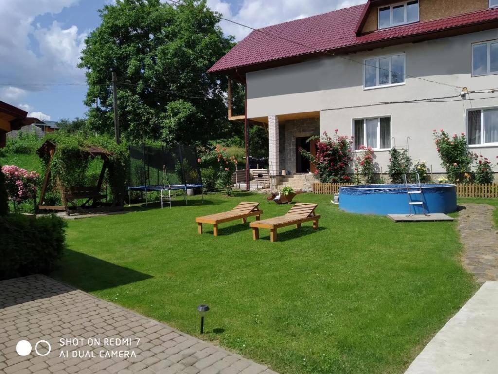 Cottage house Jaremče Esterno foto