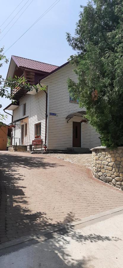 Cottage house Jaremče Esterno foto
