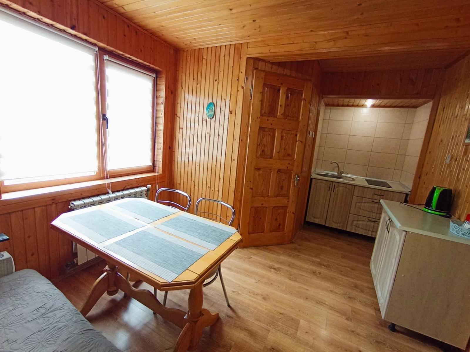 Cottage house Jaremče Esterno foto