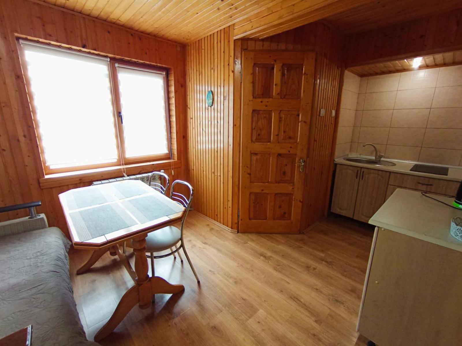 Cottage house Jaremče Esterno foto